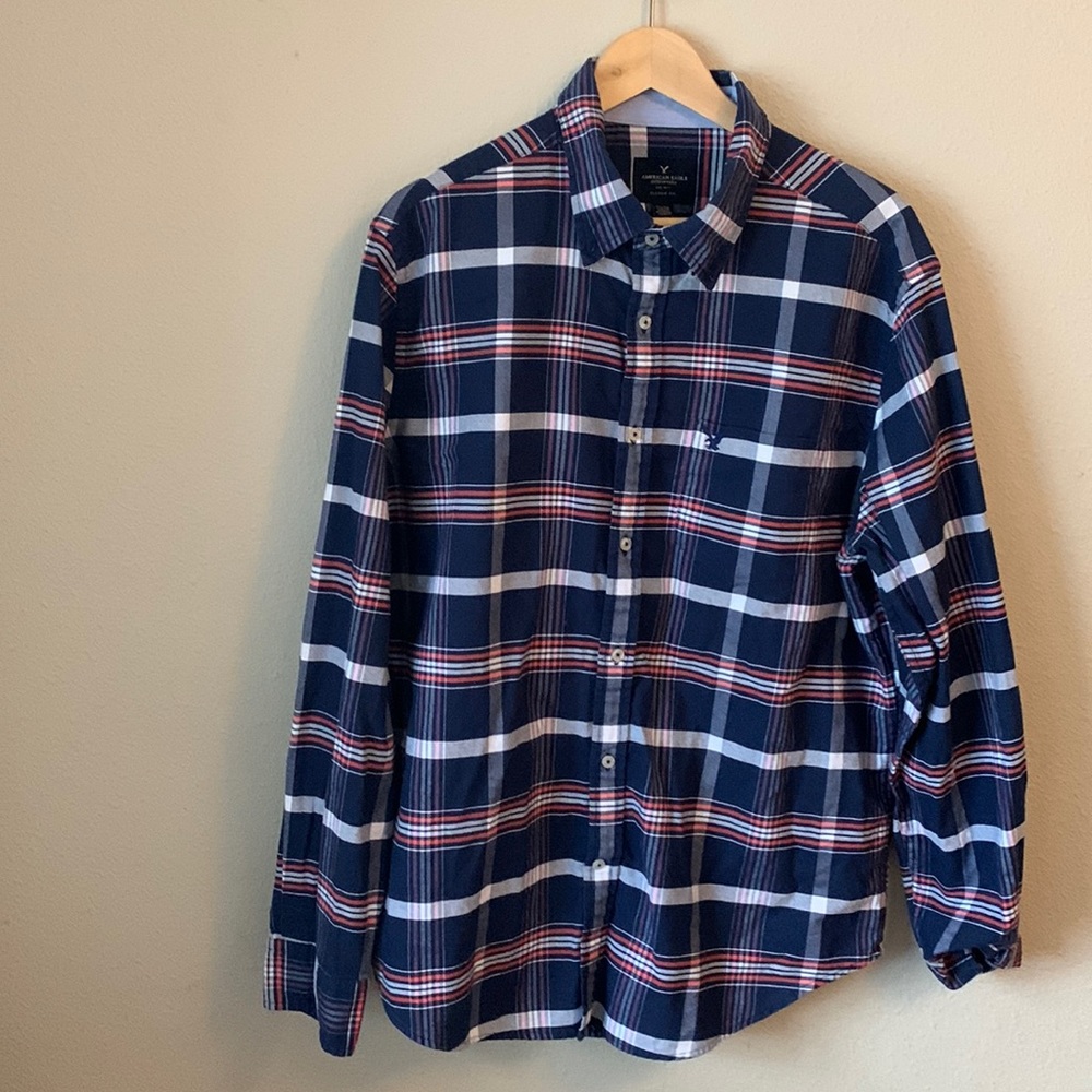 American Eagle Button Up shirt